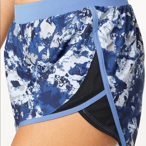 NEW Under Armour Shorts Fly By Blue/Purple Print Running Lined Size Medium - Picture 1 of 5